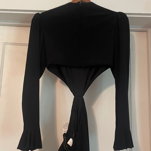 New Mac Duggal Puff Shoulder Cut Out Longsleeve Black Gown Dress size 6 - Picture 7 of 14